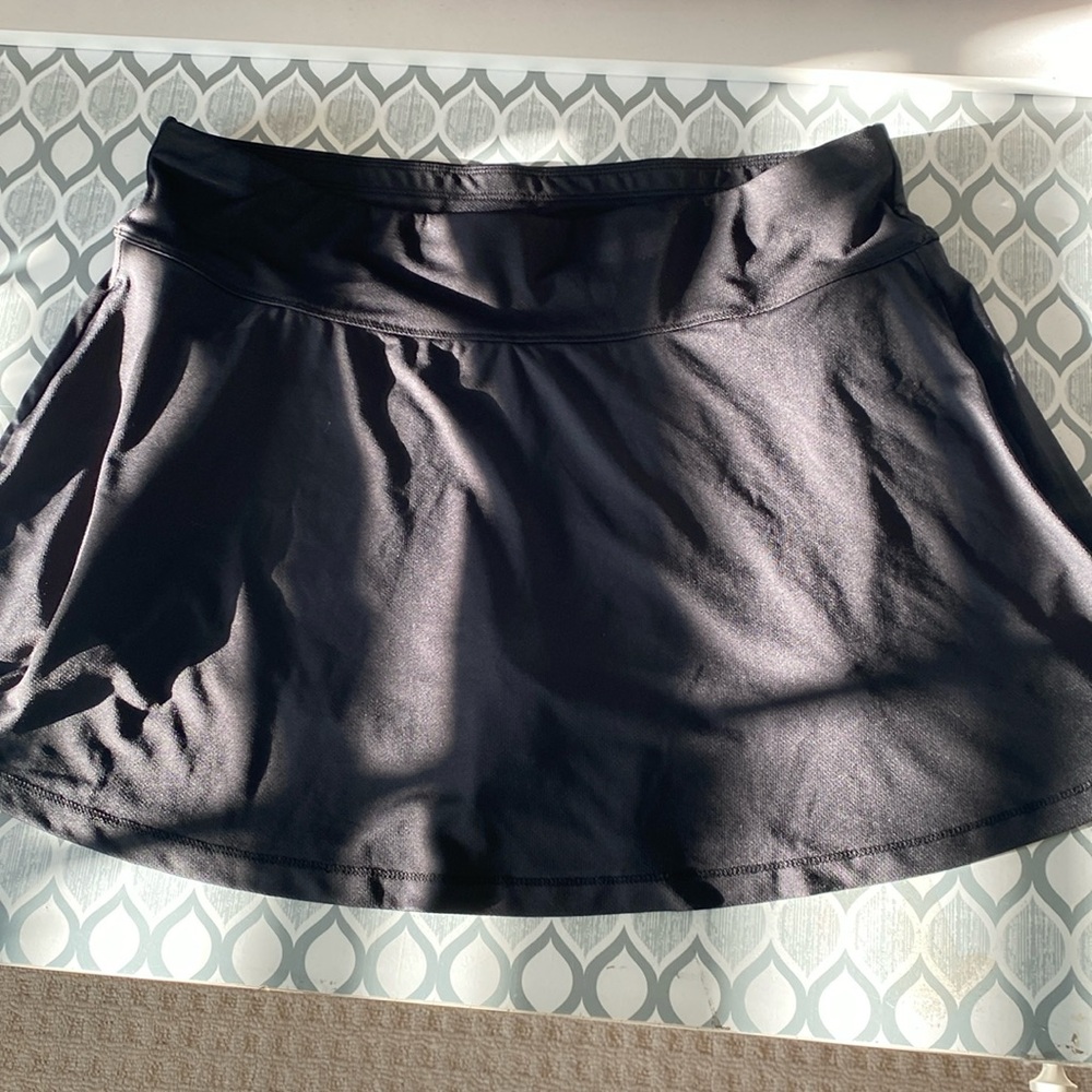 Like New Pro Tour Coolplay Skort. Size XL